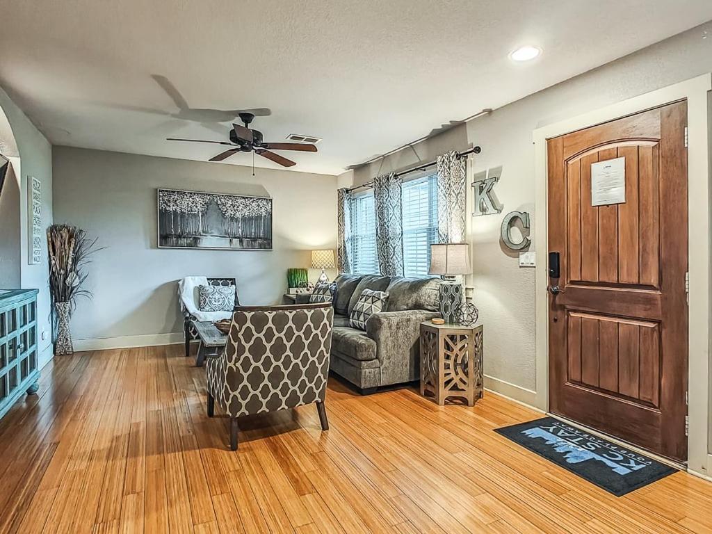 Quiet Plaza Two Bedroom 2 Bathroom Kansas City Kültér fotó