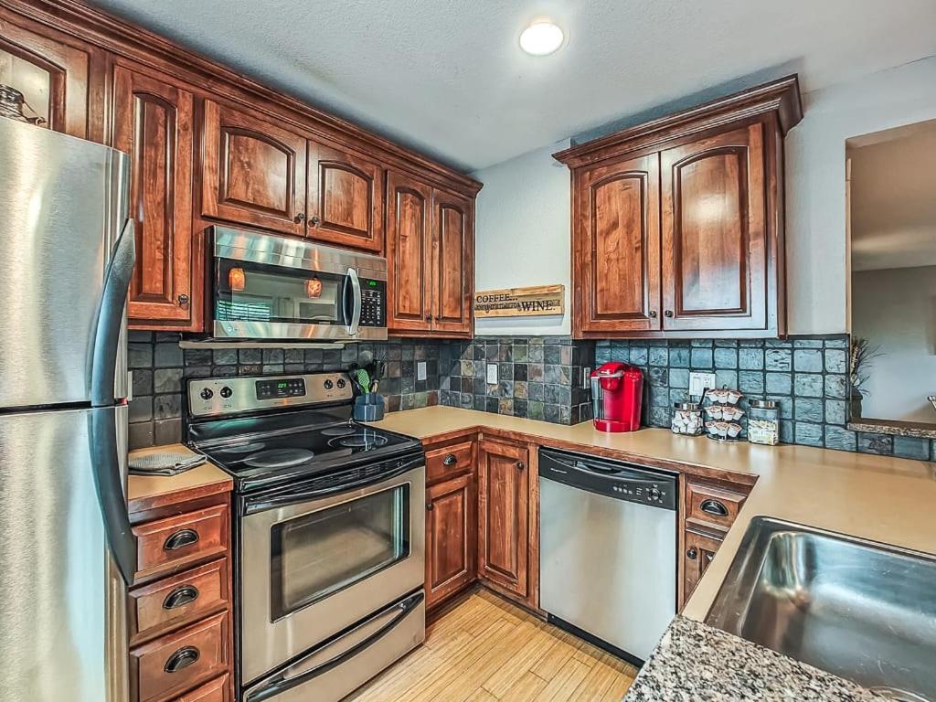 Quiet Plaza Two Bedroom 2 Bathroom Kansas City Kültér fotó