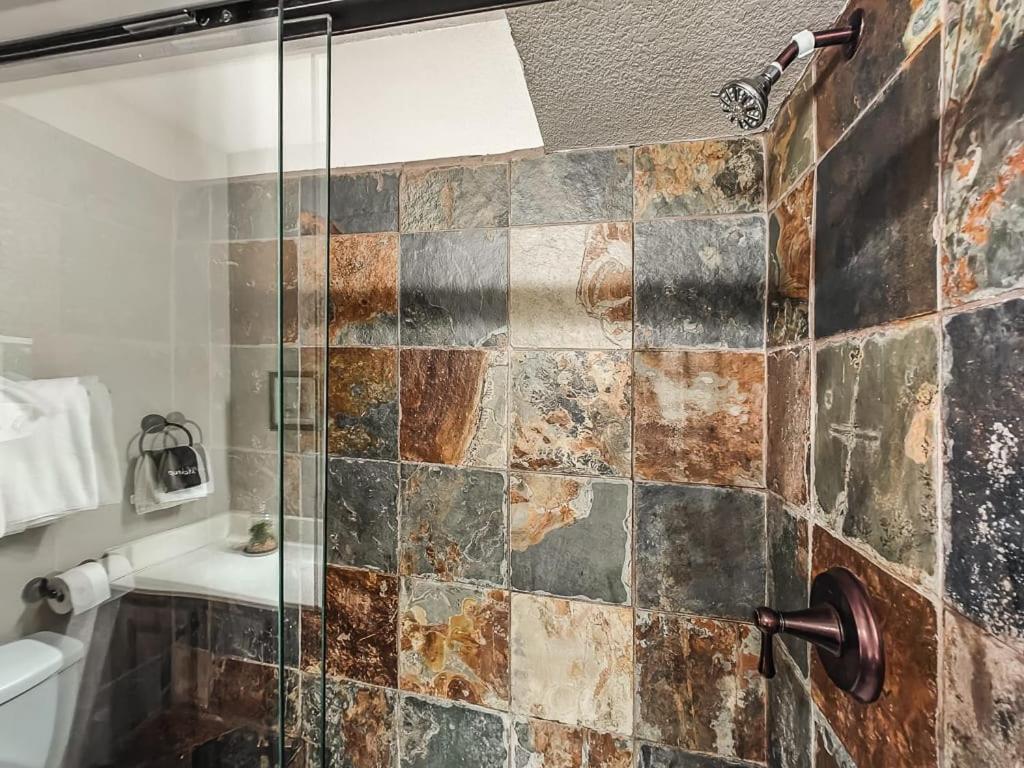 Quiet Plaza Two Bedroom 2 Bathroom Kansas City Kültér fotó